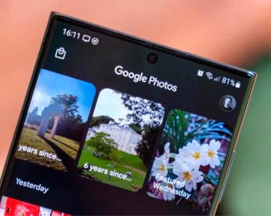 Сервис Google Photos представляет новую функцию переворота изображений / ИИ, сервисы и приложения / iXBT Live